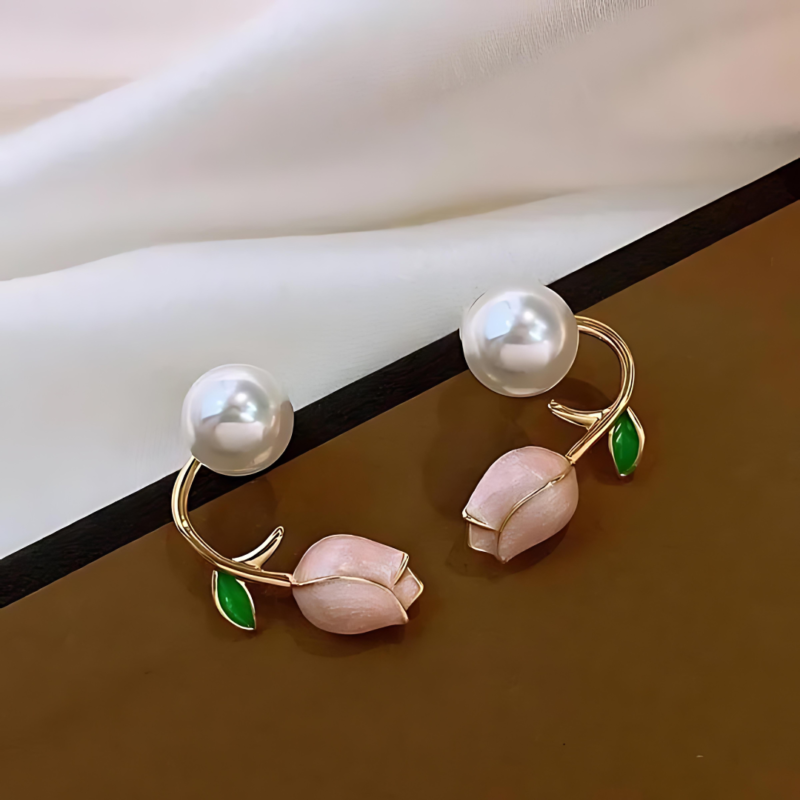 Luxury Flower Pearl Ear Studs