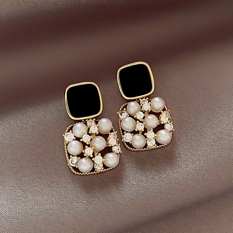 Pearl Rhinestones Earrings - Image 5
