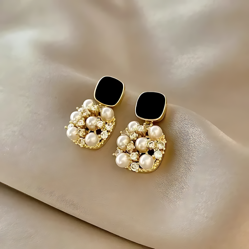 Pearl Rhinestones Earrings - Image 7