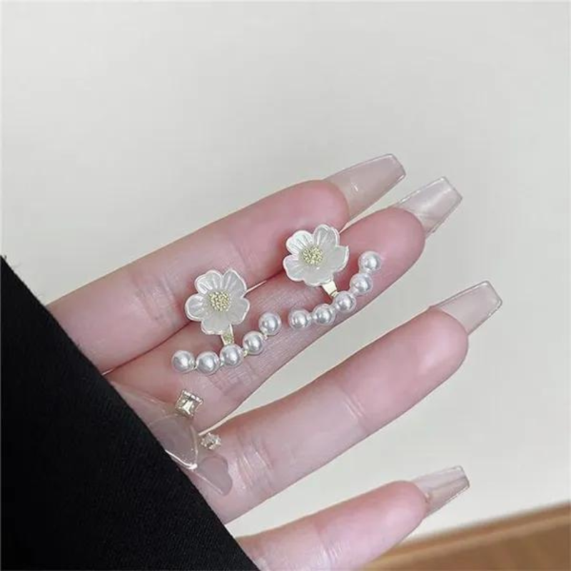 Flower Pearl Ear Studs - Image 3